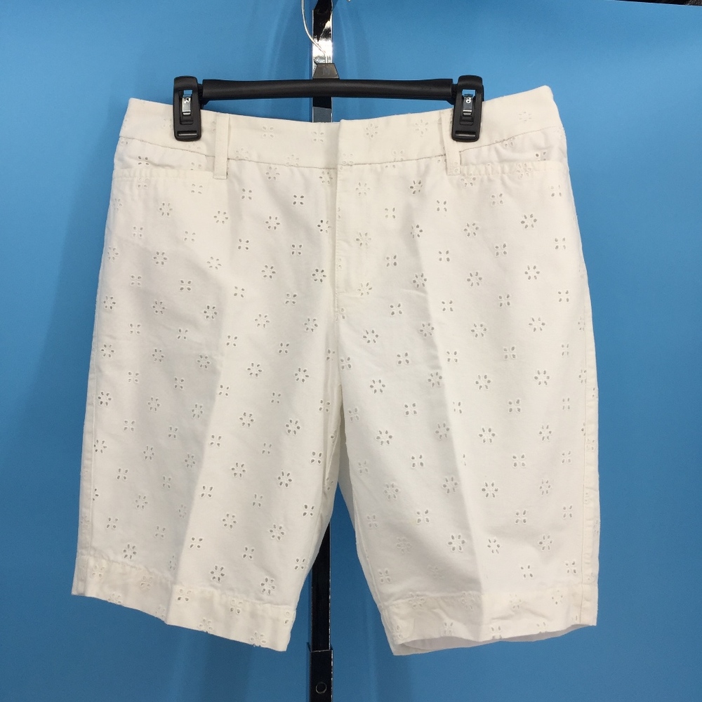 Liz Claiborne Floral Embroidered Sloane Shorts - Picture 2 of 7